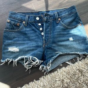 Levi’s 501 shorts gently used